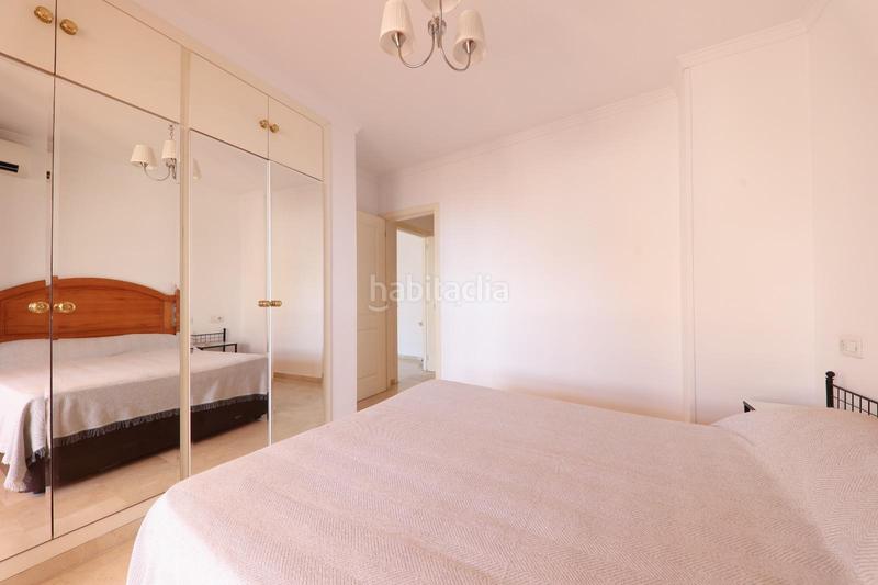 Foto c4b454be-2c53-445b-8426-5c7a17c211aa. Àtic amb calefacció aparcament piscina a Centro ciudad Fuengirola