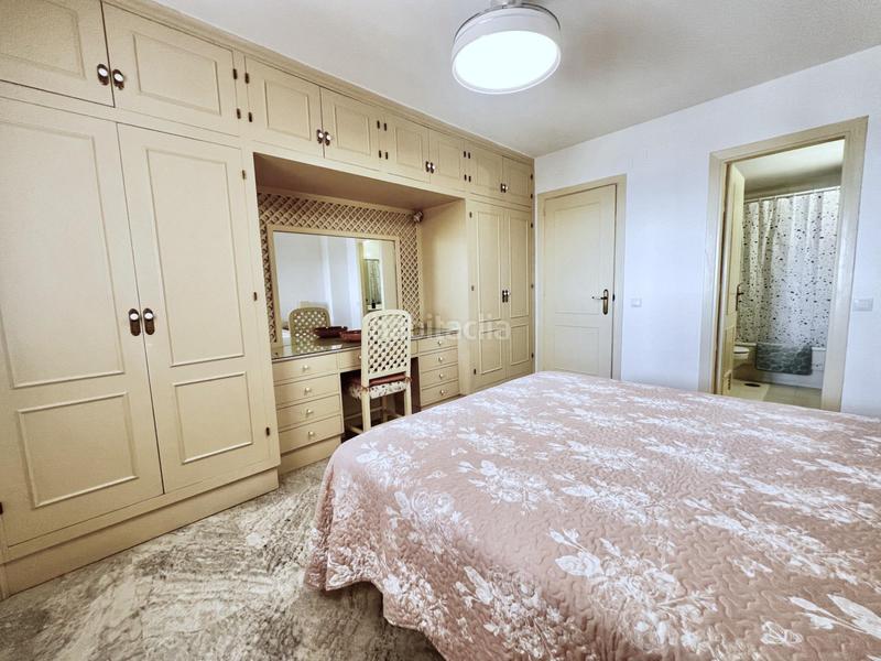 Foto d6baaa16-1b42-489a-9ea6-035b1a549f66. Rent apartment with parking pool in Playa de los Boliches Fuengirola