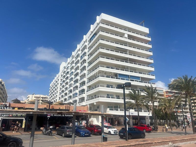 Foto c8d91ff0-43e9-4482-b87e-1ca9ce934c66. Estudi amb piscina a Puerto Deportivo Fuengirola