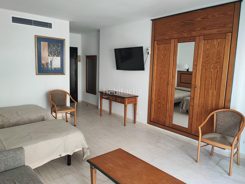 Foto e77e32c6-feff-4511-92f4-1e5e7d4eff14. Estudi amb piscina a Puerto Deportivo Fuengirola