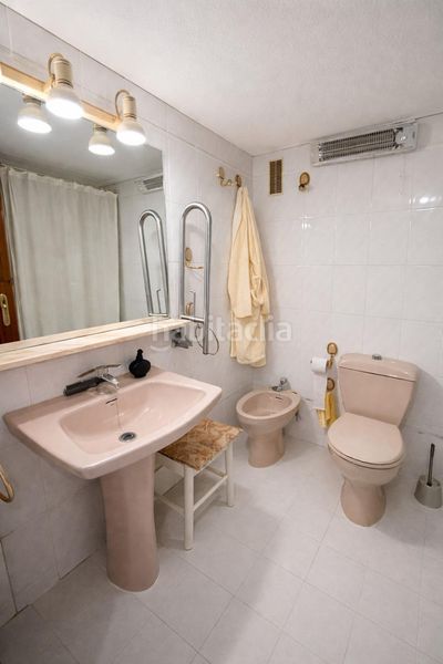 Foto cc68b0b2-ffa2-496d-a24e-e98136eab89c. Pis amb aparcament piscina a Las Gaviotas - Carvajal Fuengirola