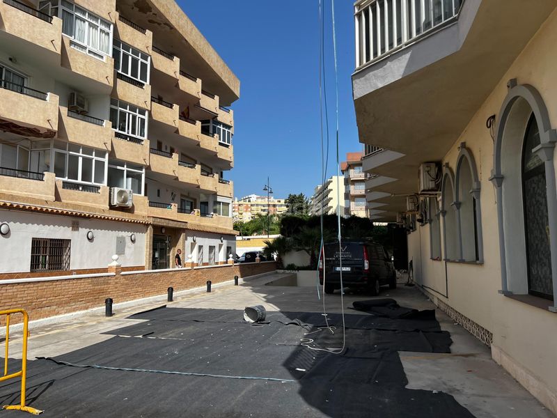 Foto 9c55f895-06a9-49e9-a27c-4e1189bd4ad1. Lloguer apartament amb aparcament piscina a Las Gaviotas - Carvajal Fuengirola