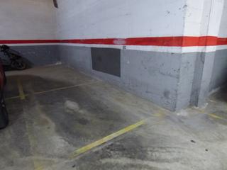 Aparcament cotxe a Sant Ramón. Parking en zona de montflorit-santa rosa