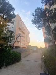 Flat en La Espinilla-Parque Blanco. Piso en parque blanco, 3 dormitorios, 2 baos con garaje y trast