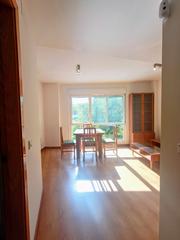 Apartment en Valleaguado-La Caada. Apartamento seminuevo en coslada