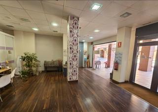 Geschäftsraum in El Puerto. ?? local comercial amplio, moderno y con presencia en coslada, z