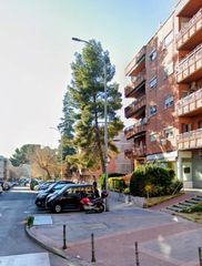 Etagenwohnung in Coslada Pueblo. Un piso amplio, reformado y con patio privado en coslada