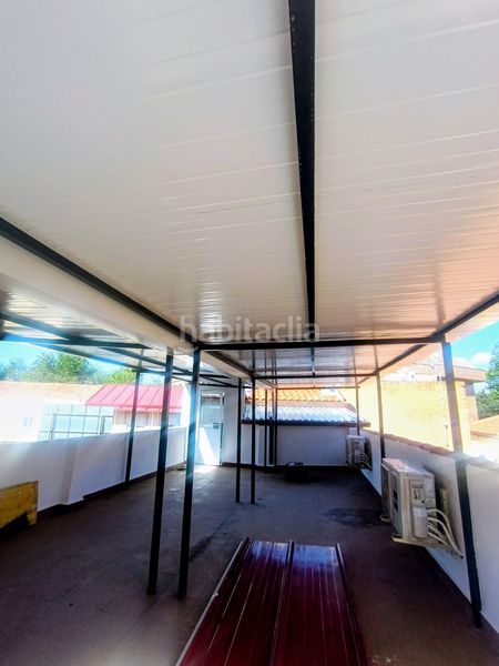Foto e28cd702-3b57-43f0-b872-fea732d85233. Dúplex amb calefacció a Valleaguado-La Cañada Coslada