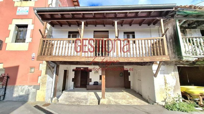 Foto 7ccd0dd3-862b-41b9-93b8-d439a3a452a2. Casa adossada amb calefacció aparcament a Solórzano