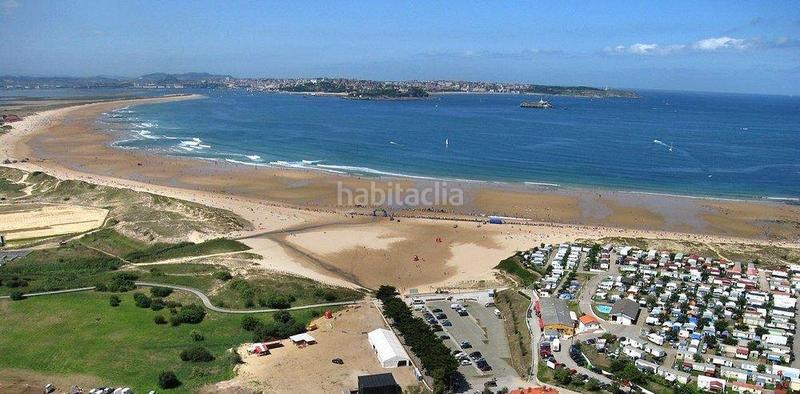 Foto 96674f2b-0262-43b3-b5cb-7f13cb4d97a2. Apartament amb calefacció a Loredo Ribamontán al Mar