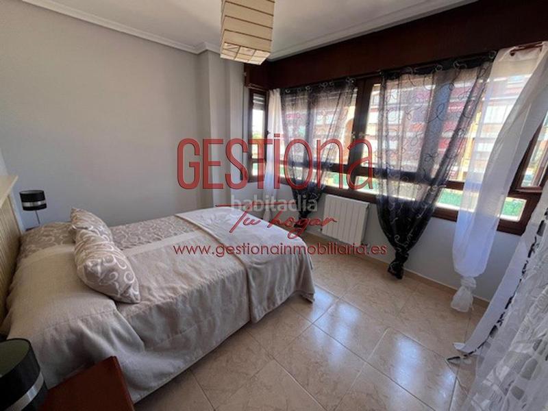 Foto fe6255c3-2acb-4a58-a951-f1e3e8c67697. Planta baixa amb calefacció aparcament piscina a Noja