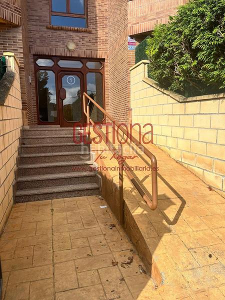 Foto f4977936-70da-45fd-84fe-74d63db8eb3b. Planta baixa amb calefacció aparcament piscina a Noja