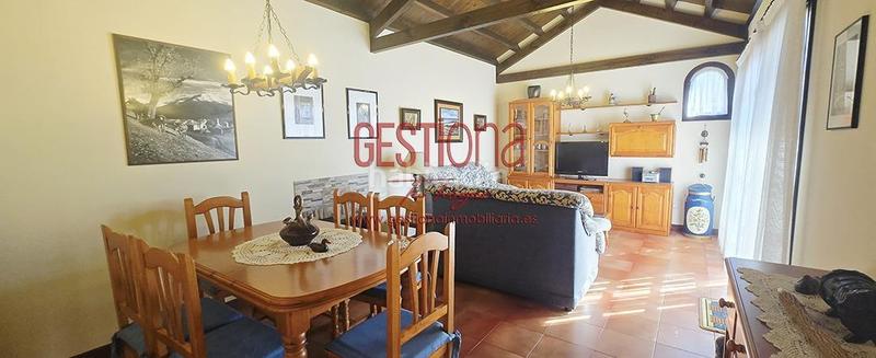 Foto 1189f2b7-b832-4e1f-a55e-9a9ce65db9fd. Chalet casa independiente de planta baja con piscina. Galizano en Ribamontán al Mar