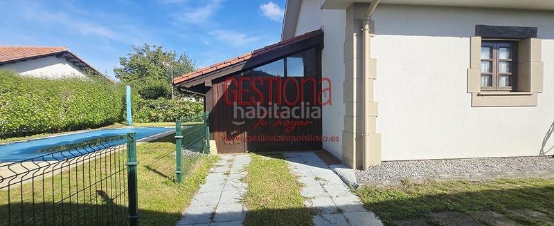 Foto 32b620ba-3c72-40a6-a803-75aefed37105. Chalet casa independiente de planta baja con piscina. Galizano en Ribamontán al Mar