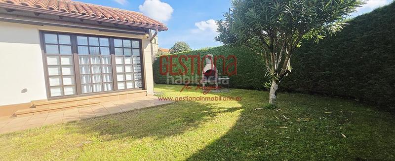 Foto 38410b8d-ed9f-4da1-98bd-faf13cceffbf. Chalet casa independiente de planta baja con piscina. Galizano en Ribamontán al Mar