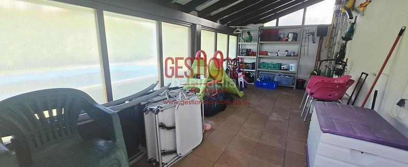 Foto 73f0bbcb-5ef7-481c-83e0-1209db853ece. Chalet casa independiente de planta baja con piscina. Galizano en Ribamontán al Mar