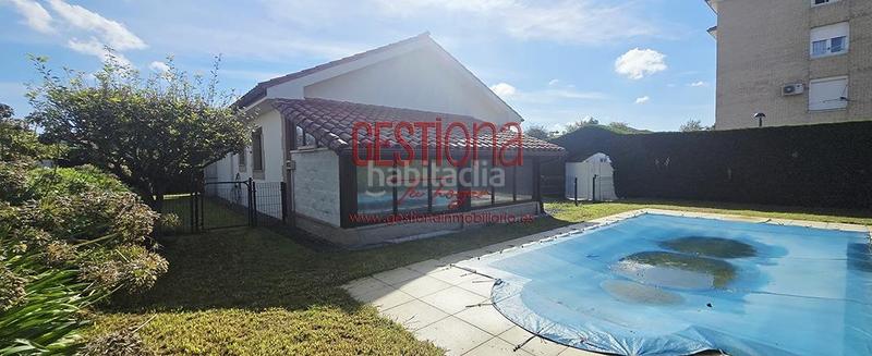 Foto 83d736dc-5c93-4817-95e3-5d8986a2ddf8. Chalet casa independiente de planta baja con piscina. Galizano en Ribamontán al Mar