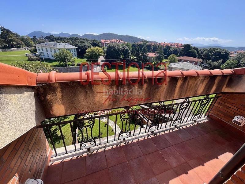 Foto 32ed8a28-f1df-4ab4-8868-16cfcc59575e. Àtic amb calefacció aparcament piscina a Ris Noja