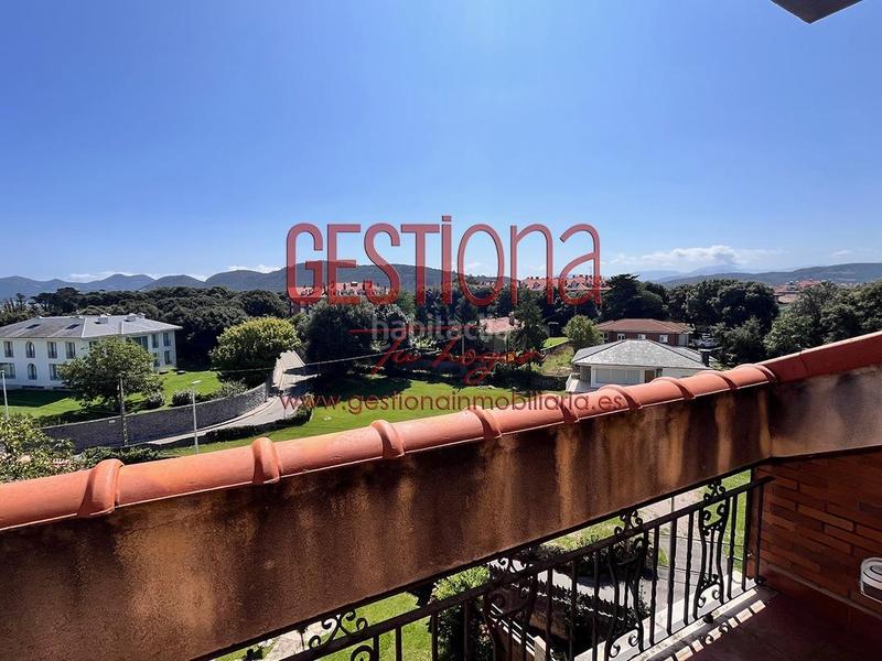 Foto 456c9977-b31d-4d3b-a3bb-6a1253f2c178. Àtic amb calefacció aparcament piscina a Ris Noja