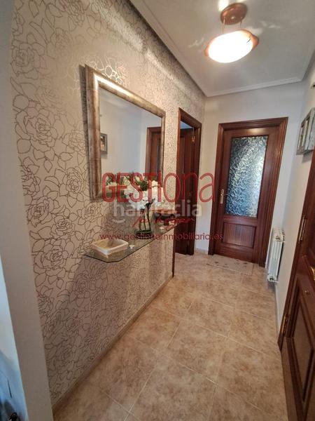 Foto 0e287f82-2654-4304-afc6-78a92ed1f9e5. Lloguer apartament amb calefacció aparcament piscina a Noja