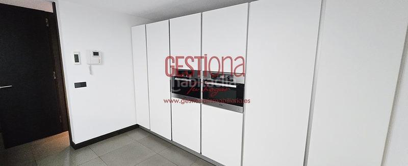 Foto 4f2bcde3-9446-4e62-96eb-ccd61a7a543f. Xalet amb calefacció aparcament a Maoño - Azoños Santa Cruz de Bezana