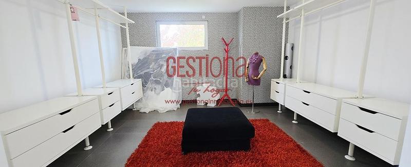 Foto 66d88e3a-8a7f-4fe6-886b-75dd4fde3198. Xalet amb calefacció aparcament a Maoño - Azoños Santa Cruz de Bezana