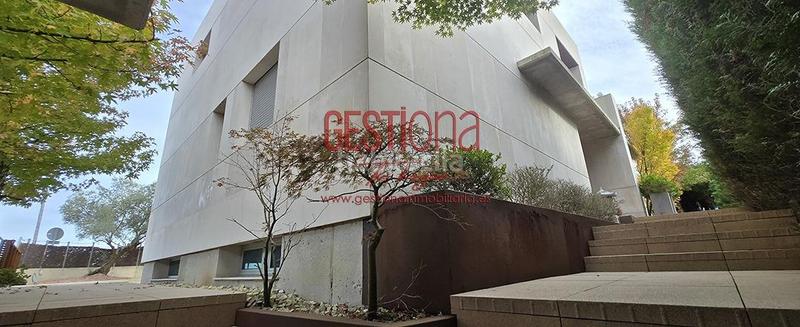 Foto 71d31e40-1d3f-4a68-96a3-b9f942d92c79. Xalet amb calefacció aparcament a Maoño - Azoños Santa Cruz de Bezana