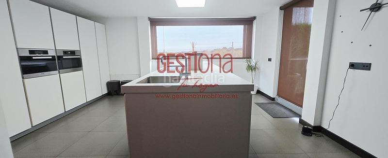 Foto 82f987c9-7e09-461a-96a1-3e475c3e360f. Xalet amb calefacció aparcament a Maoño - Azoños Santa Cruz de Bezana