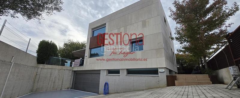 Foto a5772f63-6b2a-4876-8157-de1094afa059. Xalet amb calefacció aparcament a Maoño - Azoños Santa Cruz de Bezana