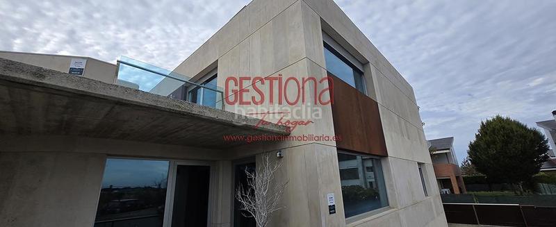 Foto ff6f72b5-4432-4936-bf7a-4622a80be413. Xalet amb calefacció aparcament a Maoño - Azoños Santa Cruz de Bezana