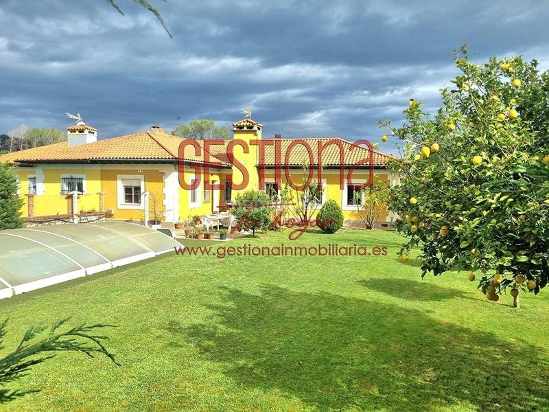 Foto 1b8e7301-0b07-4ea8-a285-c05d70e499d3. Towny house with heating parking pool in Cerezo - Aspla - Torres Torrelavega