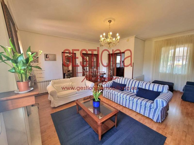 Foto 69990dca-6e17-40bb-b3f4-cd476d202838. Towny house with heating parking pool in Cerezo - Aspla - Torres Torrelavega