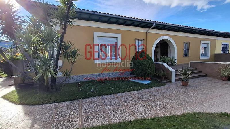 Foto ba5f2a0e-545b-4798-82ce-b28b369a151e. Towny house with heating parking pool in Cerezo - Aspla - Torres Torrelavega
