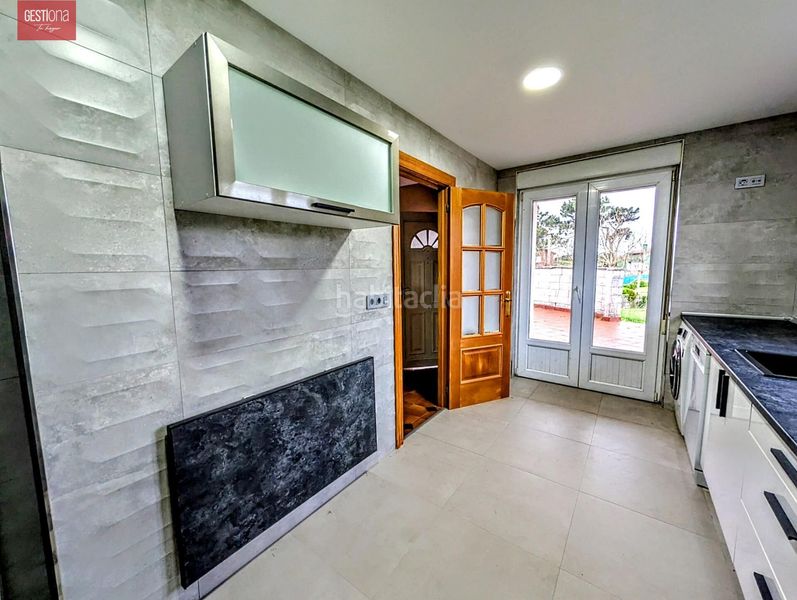 Foto 164c5a02-41b0-4b93-8534-dd3fecd3cd18. Casa amb aparcament a Ajo Bareyo