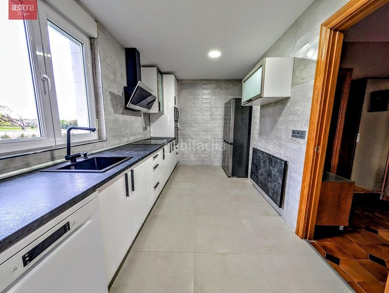Foto be5b9f7f-5522-4a68-a7bd-a71b9f0c0625. Casa amb aparcament a Ajo Bareyo