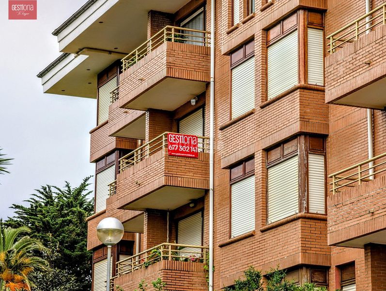 Foto 559c44e0-ac08-4fae-8696-23033345e339. Apartament amb calefacció aparcament a Ris Noja
