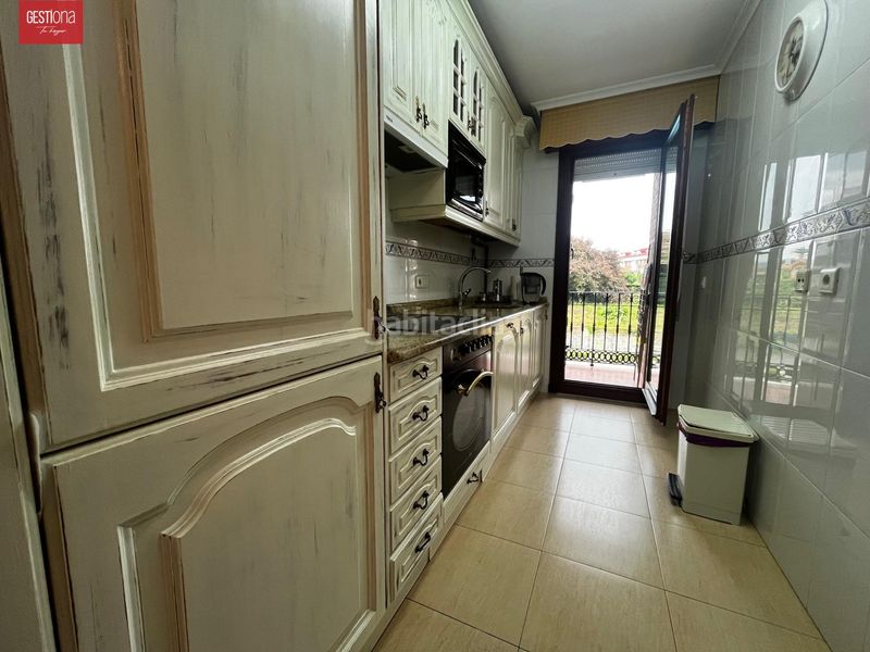 Foto 5ce6d003-18c2-40e1-b77b-2a37b64963cb. Apartament amb calefacció aparcament piscina a Ris Noja