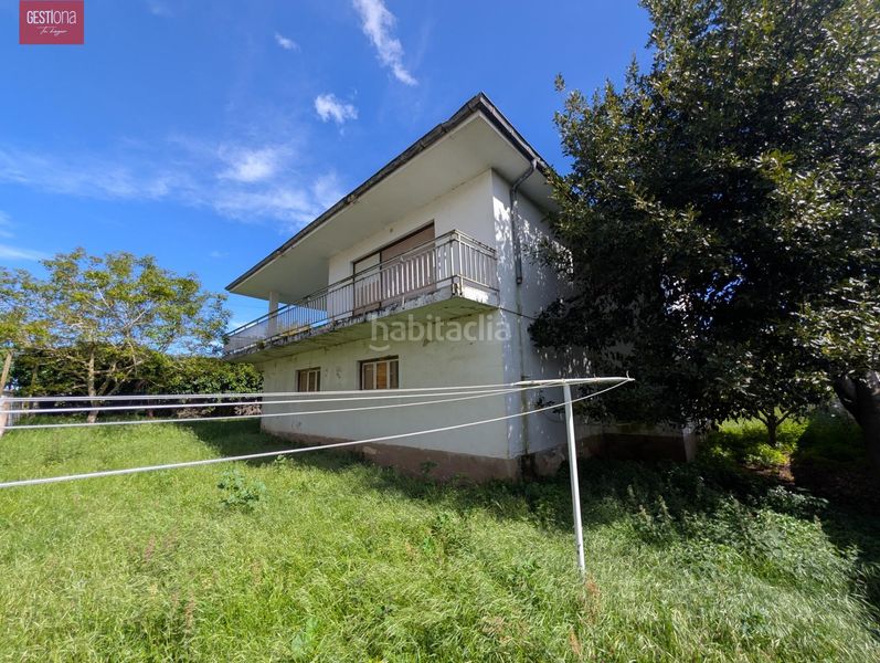 Foto f1b4f850-bfb5-4a2b-919b-0044fb827c59. Casa amb aparcament a Palacio Noja