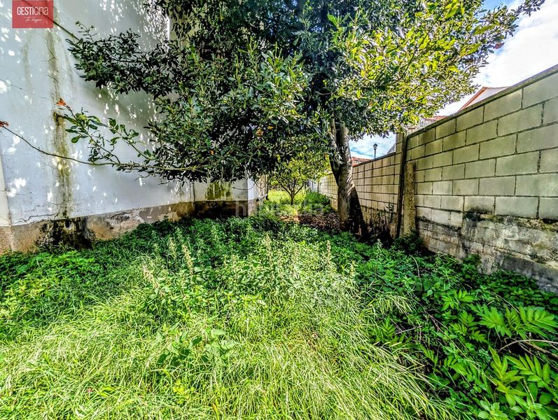 Foto f1d42bfa-b8f0-43d1-987b-c986822be612. Casa amb aparcament a Palacio Noja