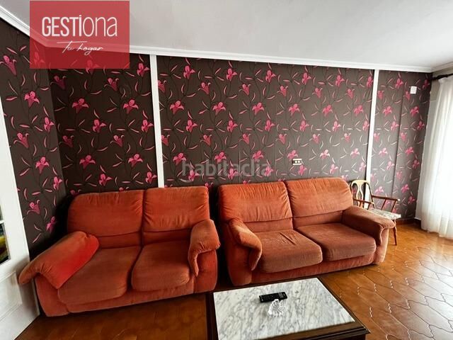 Foto bc6953c8-788d-45e7-9a59-9cfbce418c8d. Casa amb aparcament a Tregadín Noja