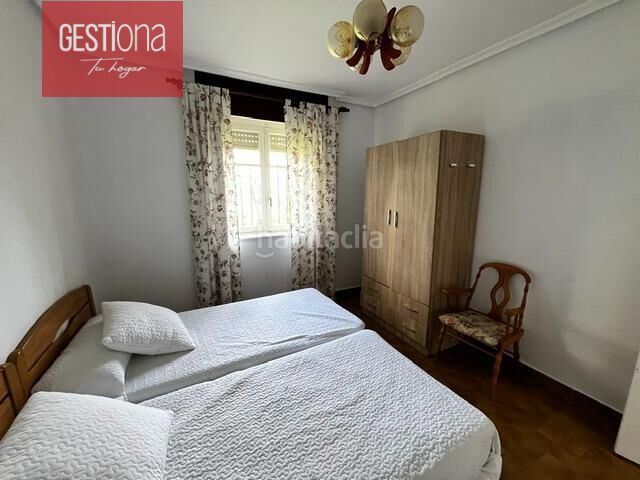 Foto f07e987c-397d-47f9-b9de-be2b986f8a81. Casa amb aparcament a Tregadín Noja