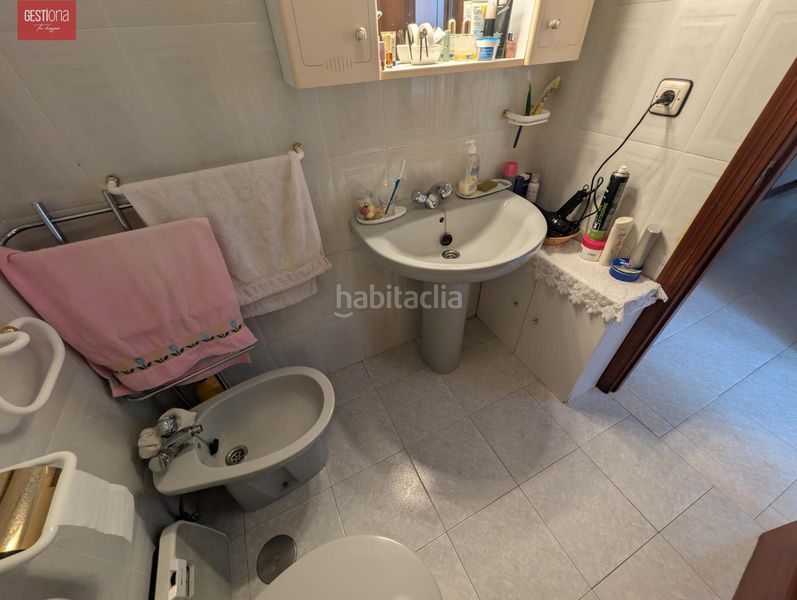 Foto 5e5b1e53-9196-42d3-93fc-4f063e3187d8. Apartament amb aparcament a Palacio Noja