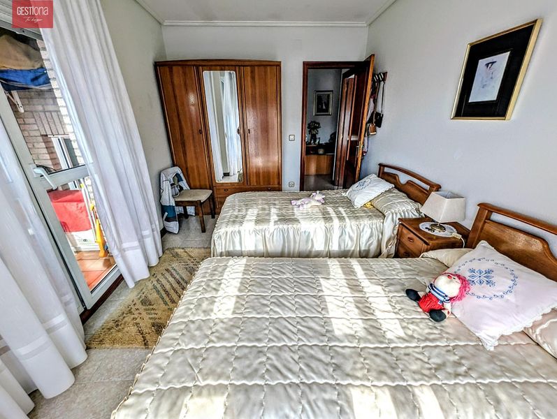 Foto c4a309cd-e9b8-498b-ae7b-8c1786b6bab4. Apartament amb aparcament a Palacio Noja