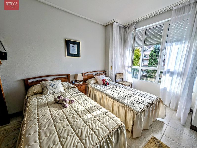 Foto ce4080d1-9e13-4e04-be1b-e99c0b7fef43. Apartament amb aparcament a Palacio Noja