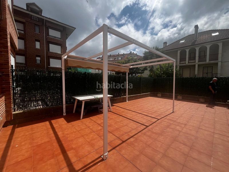 Foto 5854d0fc-708d-4019-89cd-25ea67d78372. Dúplex amb calefacció aparcament a Palacio Noja
