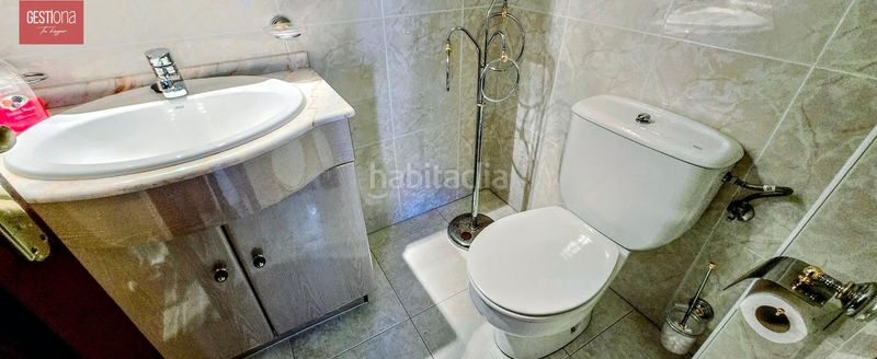 Foto cdeba187-a739-46e8-bc22-c28d4ee0b410. Ground floor with heating parking in Ris Noja