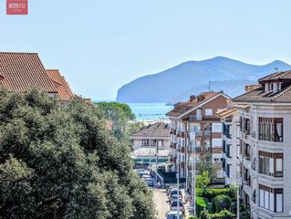 Penthouse in Tregadín. Luminoso y amplio atico cercano a la playa de trengandin. noja