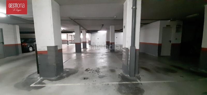 Foto ec37d2ea-7711-42fb-8429-7cec968d34b2. Parking coche plaza de garaje, en el centro de astillero. en Astillero (El)