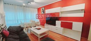 Apartament a Bárcena de Cicero. Apartamento en el centro de treto.
