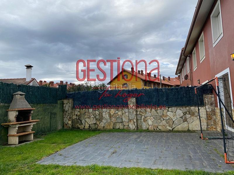 Foto 0e8fef07-b0c1-43d5-807a-b430efe1a2bb. Casa pareada impresionante pareado con piscina en Ajo en Bareyo